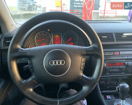 Ауді А4 2001 у Вінниці на Automoto.ua Сірий Ауді А4, об'ємом двигуна 1.98 л та пробігом 354 тис. км за 4000 $, фото 10 на Automoto.ua