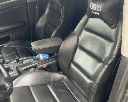 Сірий Ауді А4, об'ємом двигуна 2 л та пробігом 382 тис. км за 4500 $, фото 23 на Automoto.ua