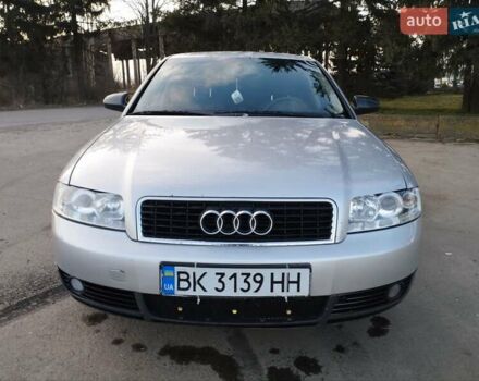 Сірий Ауді А4, об'ємом двигуна 1.6 л та пробігом 225 тис. км за 4500 $, фото 10 на Automoto.ua