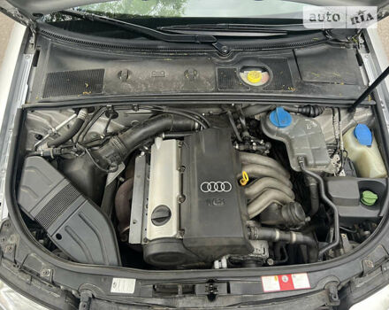 Сірий Ауді А4, об'ємом двигуна 1.6 л та пробігом 249 тис. км за 6300 $, фото 13 на Automoto.ua