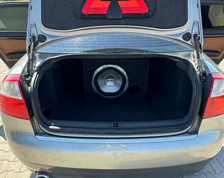 Серый Ауди А4, объемом двигателя 2 л и пробегом 361 тыс. км за 4600 $, фото 17 на Automoto.ua