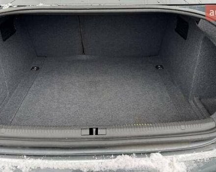 Серый Ауди А4, объемом двигателя 2 л и пробегом 198 тыс. км за 5650 $, фото 3 на Automoto.ua