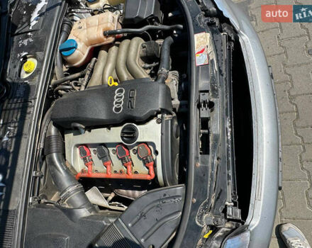Серый Ауди А4, объемом двигателя 2 л и пробегом 361 тыс. км за 4600 $, фото 11 на Automoto.ua