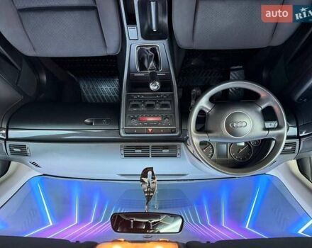 Сірий Ауді А4, об'ємом двигуна 1.6 л та пробігом 137 тис. км за 5799 $, фото 10 на Automoto.ua