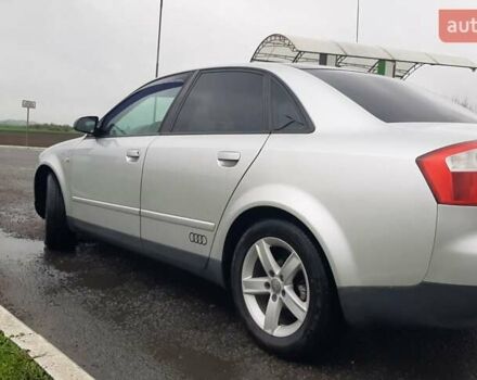 Сірий Ауді А4, об'ємом двигуна 2 л та пробігом 257 тис. км за 6000 $, фото 4 на Automoto.ua