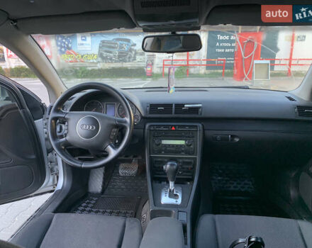 Ауді А4 2001 у Вінниці на Automoto.ua Сірий Ауді А4, об'ємом двигуна 1.98 л та пробігом 354 тис. км за 4000 $, фото 8 на Automoto.ua