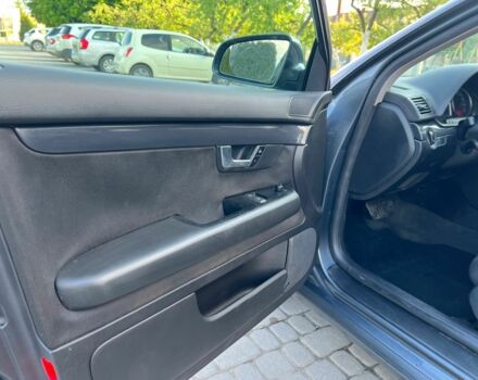 Серый Ауди А4, объемом двигателя 2 л и пробегом 260 тыс. км за 5390 $, фото 9 на Automoto.ua