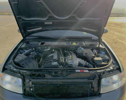 Сірий Ауді А4, об'ємом двигуна 1.8 л та пробігом 283 тис. км за 6500 $, фото 25 на Automoto.ua