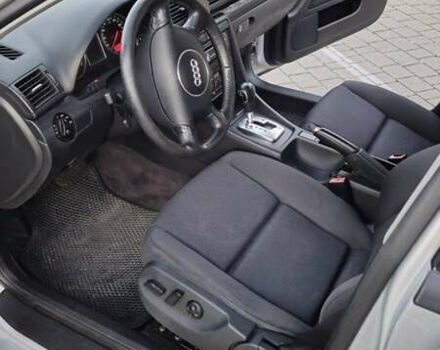 Серый Ауди А4, объемом двигателя 2 л и пробегом 301 тыс. км за 5050 $, фото 5 на Automoto.ua