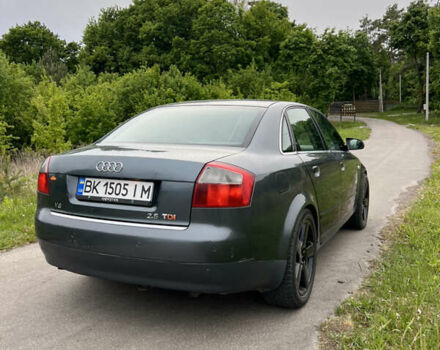 Сірий Ауді А4, об'ємом двигуна 2.5 л та пробігом 297 тис. км за 3750 $, фото 3 на Automoto.ua