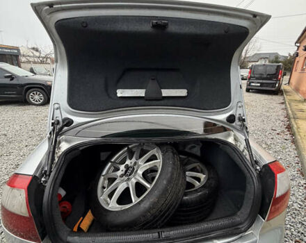 Серый Ауди А4, объемом двигателя 2 л и пробегом 305 тыс. км за 4999 $, фото 8 на Automoto.ua