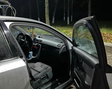 Ауді А4 2001 у Шостке на Automoto.ua Сірий Ауді А4, об'ємом двигуна 2 л та пробігом 236 тис. км за 6100 $, фото 5 на Automoto.ua