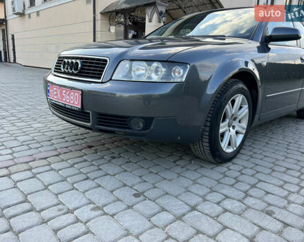 Серый Ауди А4, объемом двигателя 2 л и пробегом 260 тыс. км за 5390 $, фото 2 на Automoto.ua