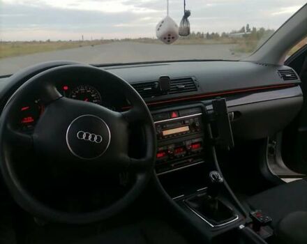 Сірий Ауді А4, об'ємом двигуна 1.6 л та пробігом 225 тис. км за 4500 $, фото 1 на Automoto.ua