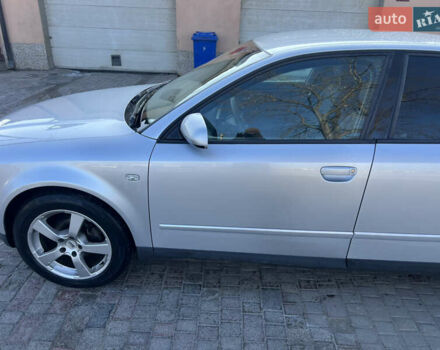 Сірий Ауді А4, об'ємом двигуна 2 л та пробігом 260 тис. км за 4200 $, фото 7 на Automoto.ua
