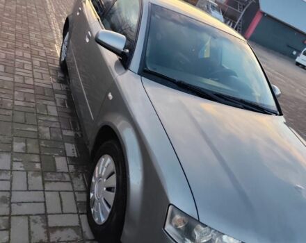 Серый Ауди А4, объемом двигателя 2 л и пробегом 274 тыс. км за 3500 $, фото 2 на Automoto.ua