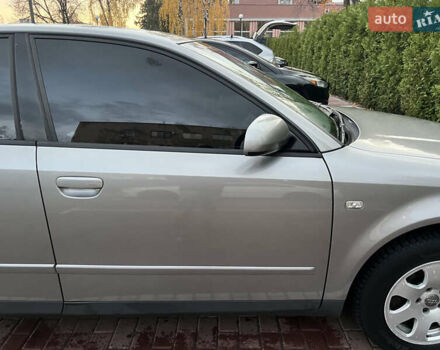 Сірий Ауді А4, об'ємом двигуна 1.98 л та пробігом 271 тис. км за 5700 $, фото 5 на Automoto.ua