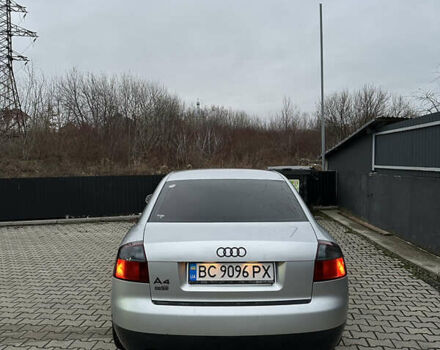 Сірий Ауді А4, об'ємом двигуна 1.6 л та пробігом 259 тис. км за 4600 $, фото 6 на Automoto.ua