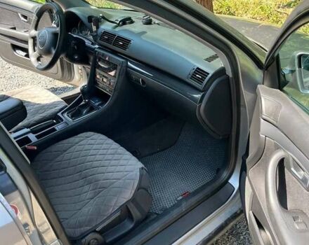Сірий Ауді А4, об'ємом двигуна 1.6 л та пробігом 245 тис. км за 6500 $, фото 3 на Automoto.ua