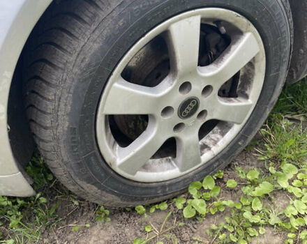 Сірий Ауді А4, об'ємом двигуна 2.5 л та пробігом 300 тис. км за 4500 $, фото 7 на Automoto.ua