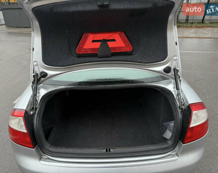 Сірий Ауді А4, об'ємом двигуна 1.6 л та пробігом 206 тис. км за 4450 $, фото 18 на Automoto.ua