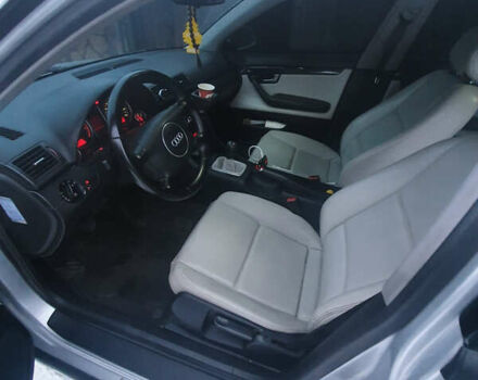 Серый Ауди А4, объемом двигателя 1.8 л и пробегом 240 тыс. км за 4200 $, фото 1 на Automoto.ua