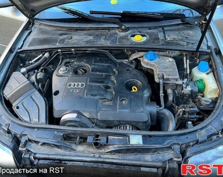 Сірий Ауді А4, об'ємом двигуна 1.9 л та пробігом 336 тис. км за 4500 $, фото 5 на Automoto.ua