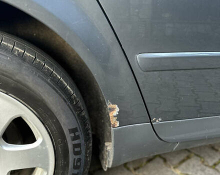 Серый Ауди А4, объемом двигателя 1.6 л и пробегом 208 тыс. км за 4500 $, фото 4 на Automoto.ua