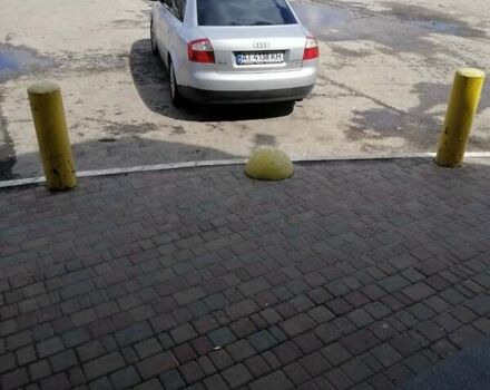 Серый Ауди А4, объемом двигателя 2.5 л и пробегом 320 тыс. км за 5000 $, фото 5 на Automoto.ua