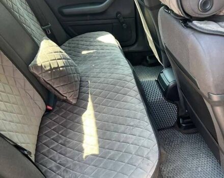 Сірий Ауді А4, об'ємом двигуна 1.6 л та пробігом 245 тис. км за 6500 $, фото 10 на Automoto.ua