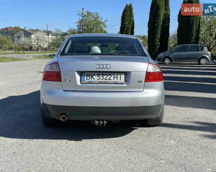 Сірий Ауді А4, об'ємом двигуна 1.6 л та пробігом 198 тис. км за 5500 $, фото 3 на Automoto.ua