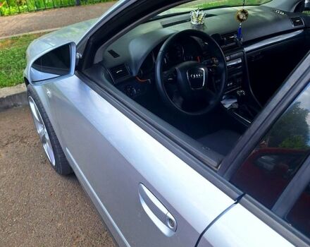 Серый Ауди А4, объемом двигателя 2 л и пробегом 380 тыс. км за 4200 $, фото 1 на Automoto.ua