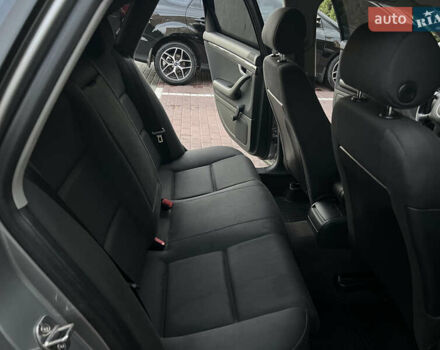 Сірий Ауді А4, об'ємом двигуна 1.98 л та пробігом 271 тис. км за 5700 $, фото 9 на Automoto.ua