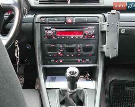 Сірий Ауді А4, об'ємом двигуна 1.98 л та пробігом 296 тис. км за 5100 $, фото 12 на Automoto.ua