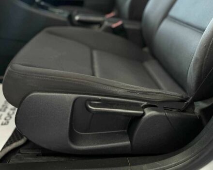 Сірий Ауді А4, об'ємом двигуна 1.6 л та пробігом 249 тис. км за 4500 $, фото 11 на Automoto.ua