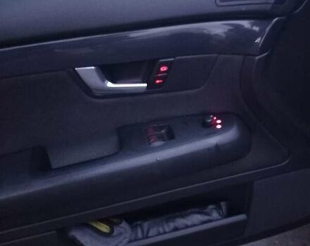 Сірий Ауді А4, об'ємом двигуна 1.6 л та пробігом 245 тис. км за 6500 $, фото 1 на Automoto.ua