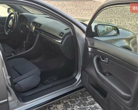 Серый Ауди А4, объемом двигателя 2 л и пробегом 310 тыс. км за 4900 $, фото 7 на Automoto.ua