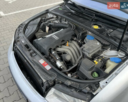 Сірий Ауді А4, об'ємом двигуна 1.6 л та пробігом 310 тис. км за 4450 $, фото 39 на Automoto.ua