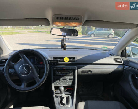Сірий Ауді А4, об'ємом двигуна 1.6 л та пробігом 198 тис. км за 5500 $, фото 11 на Automoto.ua