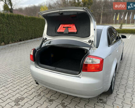 Сірий Ауді А4, об'ємом двигуна 1.6 л та пробігом 310 тис. км за 4450 $, фото 35 на Automoto.ua