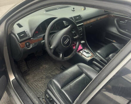 Серый Ауди А4, объемом двигателя 2.5 л и пробегом 300 тыс. км за 3200 $, фото 4 на Automoto.ua