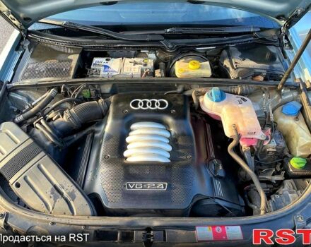 Серый Ауди А4, объемом двигателя 2.4 л и пробегом 111 тыс. км за 4000 $, фото 7 на Automoto.ua