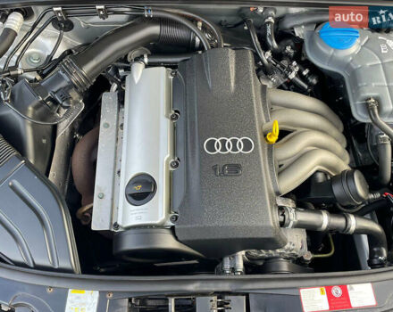 Сірий Ауді А4, об'ємом двигуна 1.6 л та пробігом 207 тис. км за 5999 $, фото 32 на Automoto.ua