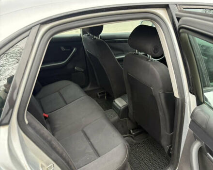 Сірий Ауді А4, об'ємом двигуна 1.6 л та пробігом 237 тис. км за 3600 $, фото 8 на Automoto.ua