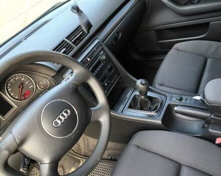 Сірий Ауді А4, об'ємом двигуна 2 л та пробігом 251 тис. км за 4800 $, фото 6 на Automoto.ua