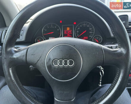 Серый Ауди А4, объемом двигателя 2 л и пробегом 233 тыс. км за 4850 $, фото 5 на Automoto.ua