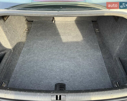 Серый Ауди А4, объемом двигателя 2 л и пробегом 221 тыс. км за 5800 $, фото 18 на Automoto.ua