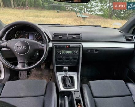 Серый Ауди А4, объемом двигателя 1.78 л и пробегом 200 тыс. км за 6300 $, фото 2 на Automoto.ua
