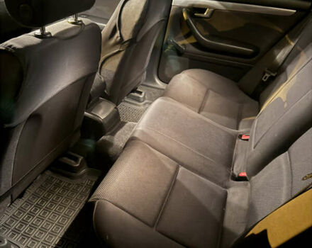 Сірий Ауді А4, об'ємом двигуна 1.8 л та пробігом 380 тис. км за 5700 $, фото 6 на Automoto.ua