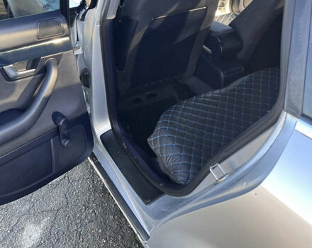 Сірий Ауді А4, об'ємом двигуна 1.98 л та пробігом 267 тис. км за 4600 $, фото 7 на Automoto.ua